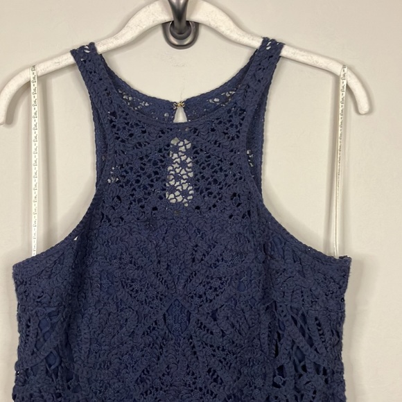 Lilly Pulitzer navy crochet shift dress - Picture 5 of 10